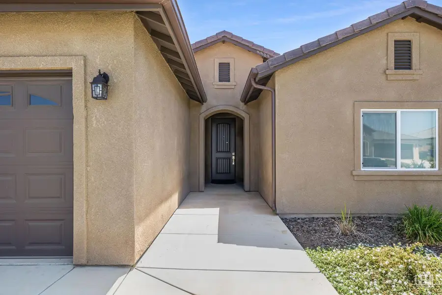 9909 OLD WOOD DRIVE, Bakersfield, CA 93306 - Image #2