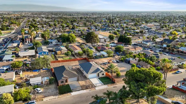 1623 TEJON STREET, Bakersfield, CA 93305