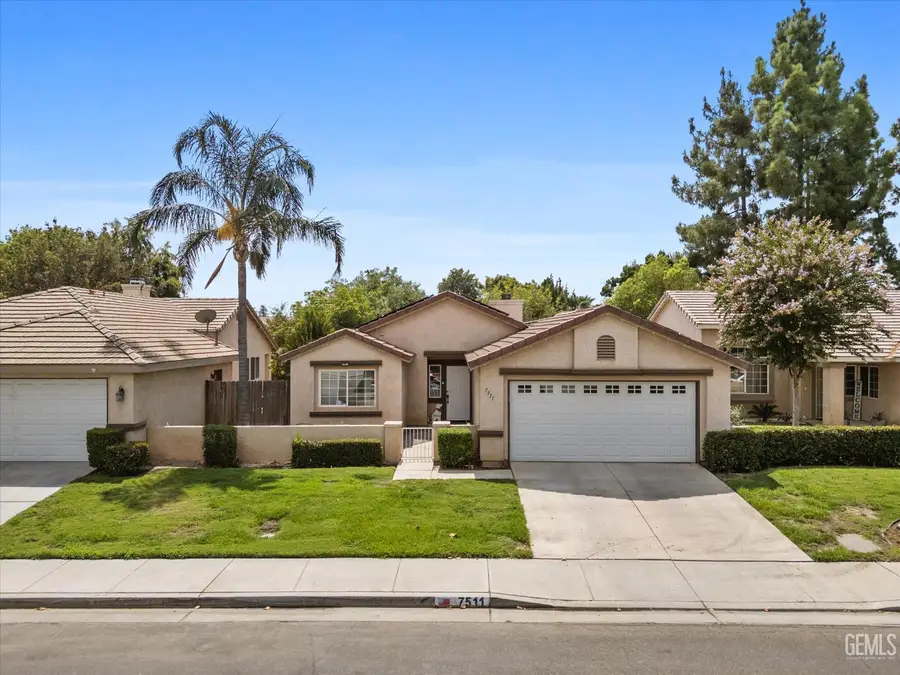 7511 STONE BREAKERS AVENUE, Bakersfield, CA 93313 - Image #3