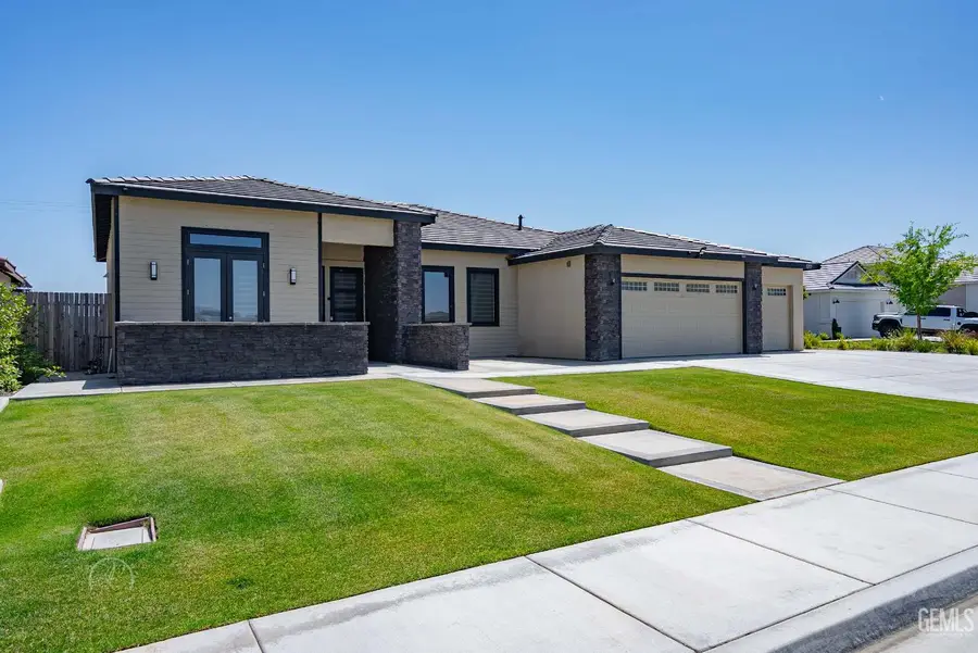 1215 BROOKLINE LANE, Bakersfield, CA 93314 - Image #2