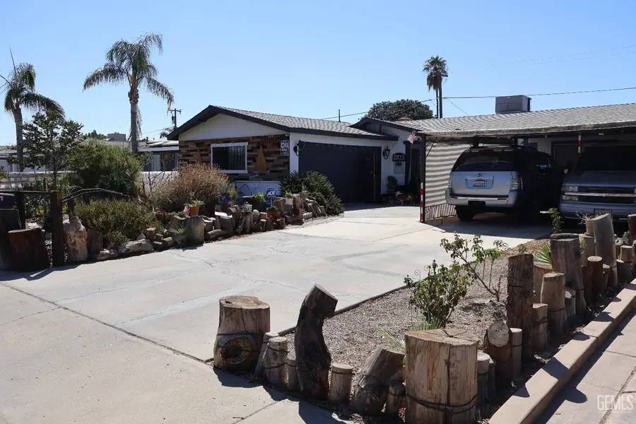 3815 HOFFMAN AVENUE, Bakersfield, CA 93309 - Image #2