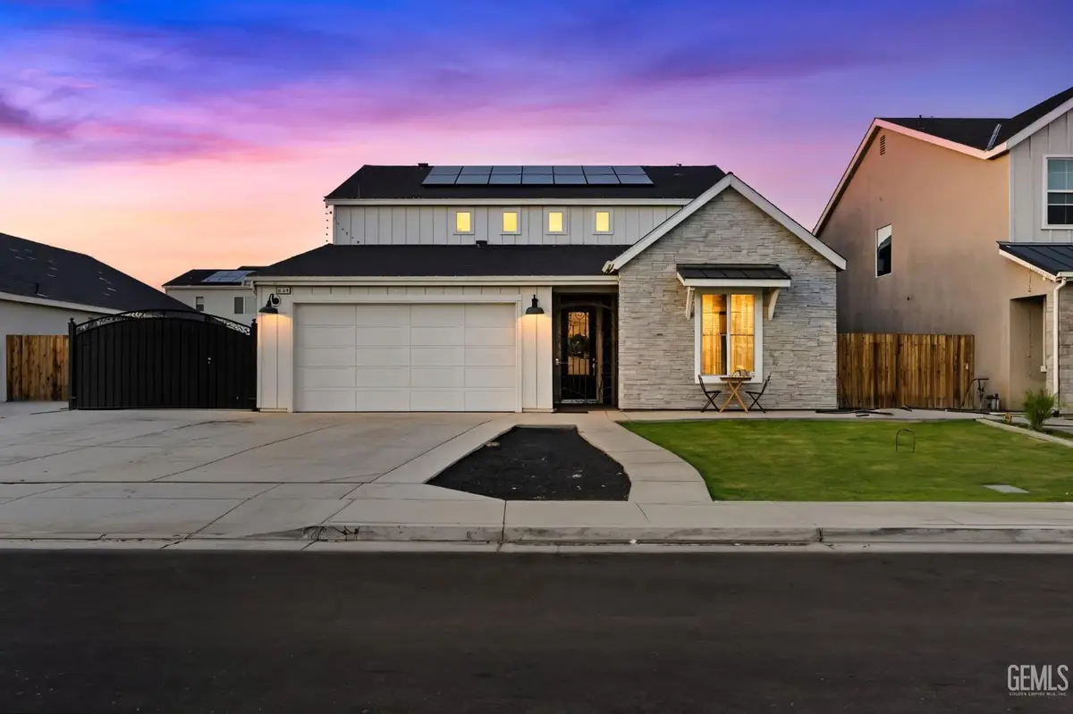 6716 THUNDER TRAIL DRIVE, Bakersfield, CA 93313 - Image #1