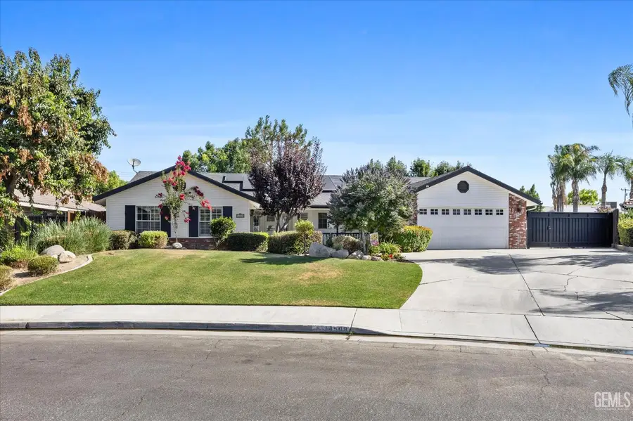 14508 HARVEST CREST AVENUE, Bakersfield, CA 93314 - Image #3