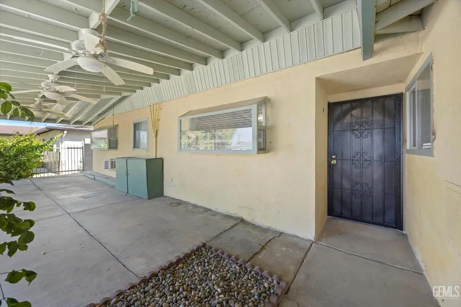 205 SUZANNE LANE, Taft, CA 93268 - Image #2