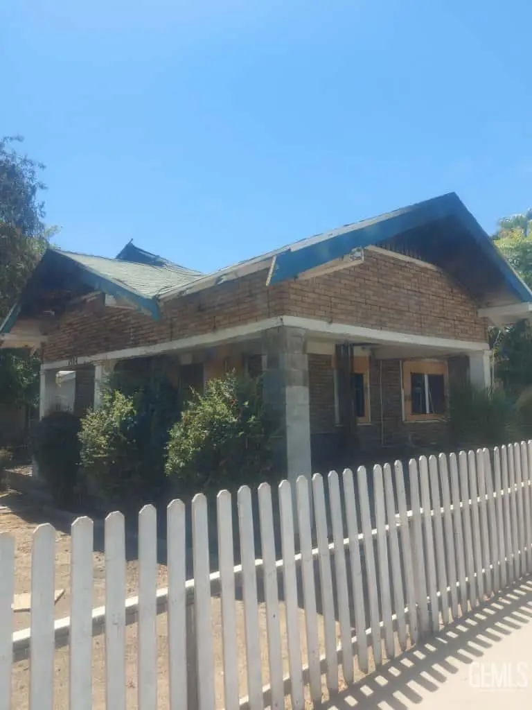 1524 BEALE AVENUE, Bakersfield, CA 93305 - Image #1