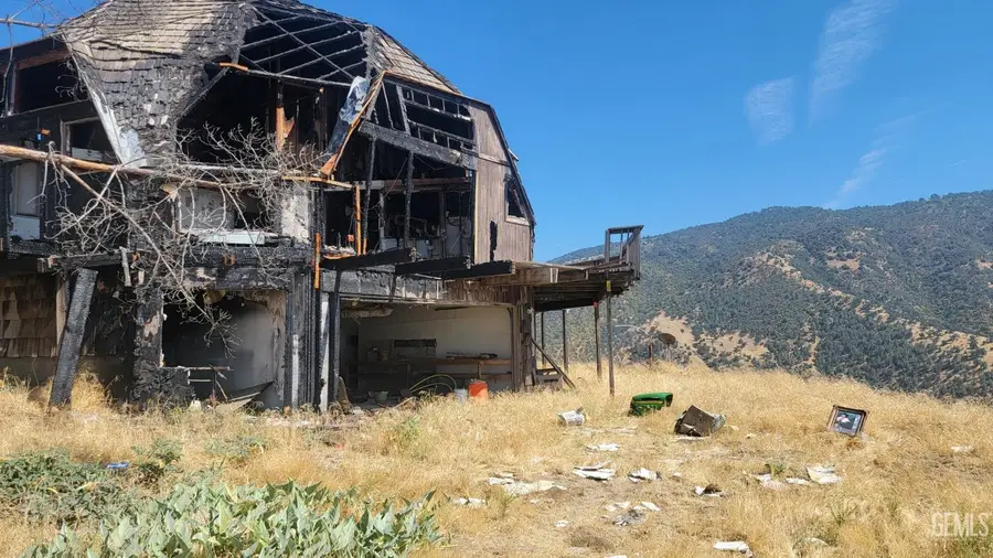 29501 DEERTRAIL DRIVE, Tehachapi, CA 93561 - Image #2