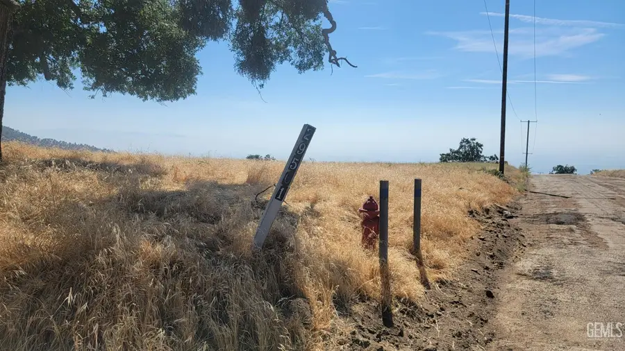 29501 DEERTRAIL DRIVE, Tehachapi, CA 93561 - Image #3