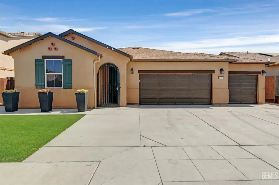 4636 N ENSANADA AVENUE, Fresno, CA 93723 - Image #3