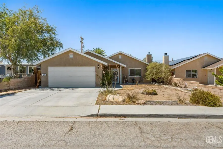 1329 PORTER STREET, Ridgecrest, CA 93555 - Image #2