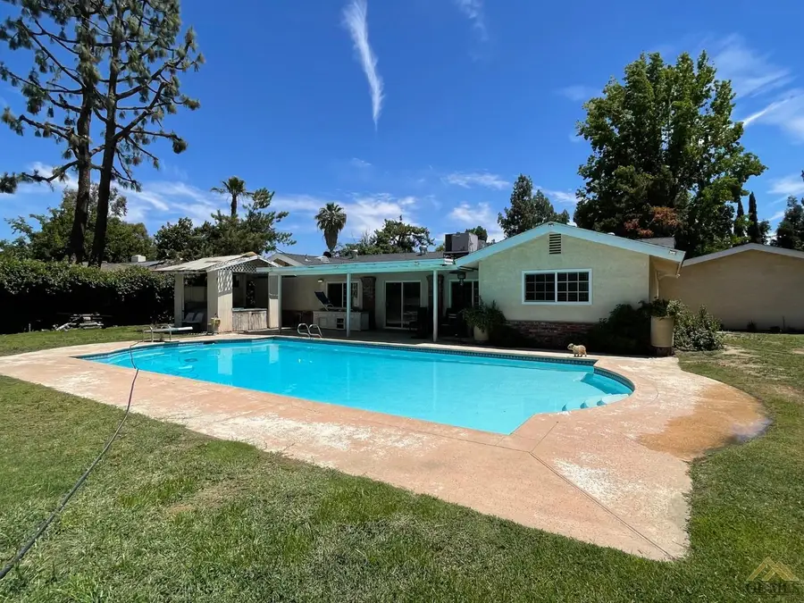 7612 LAS CRUCES AVENUE, Bakersfield, CA 93309 - Image #2