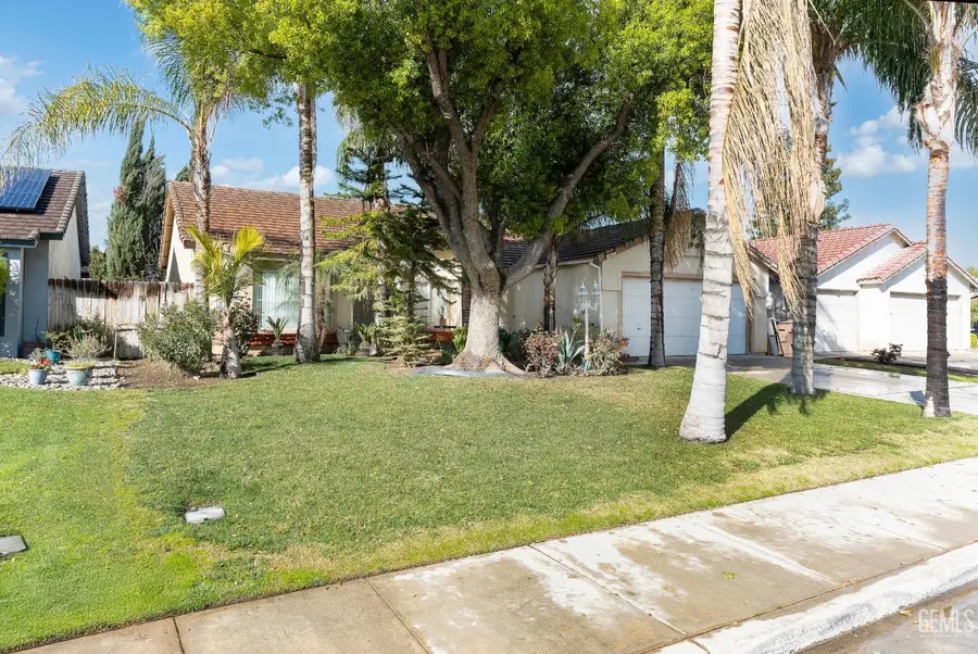 9704 GOLD DUST DRIVE, Bakersfield, CA 93311 - Image #2