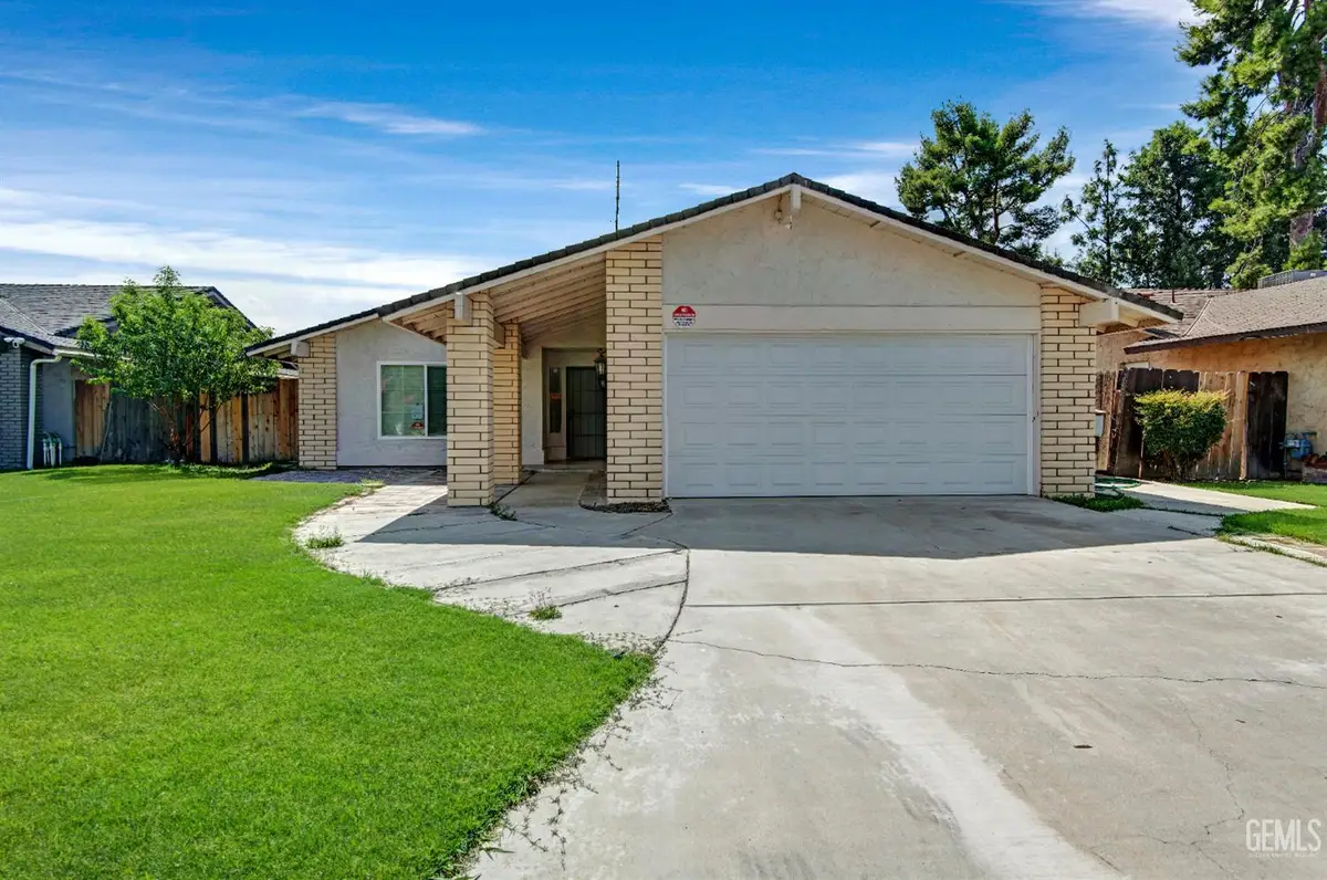 4313 THATCH AVENUE, Bakersfield, CA 93313 - #1