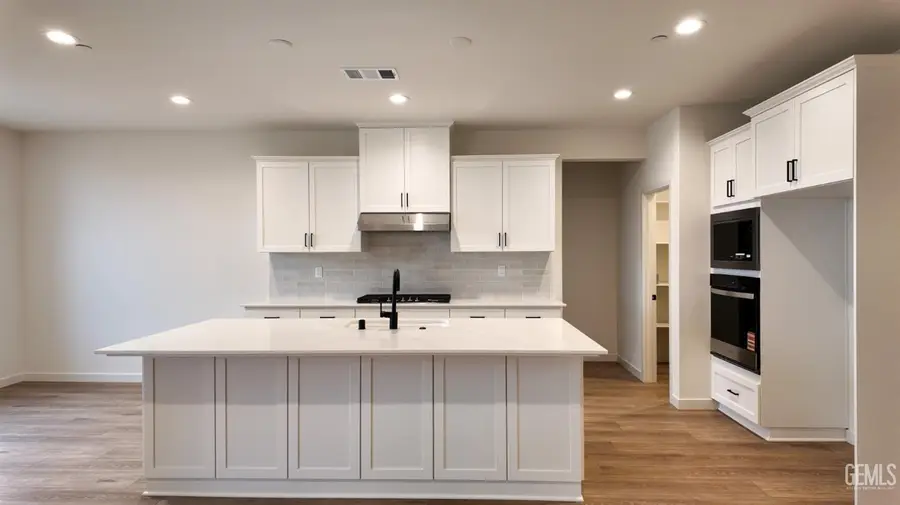 16807 CHLOE COURT, Bakersfield, CA 93314 - Image #3