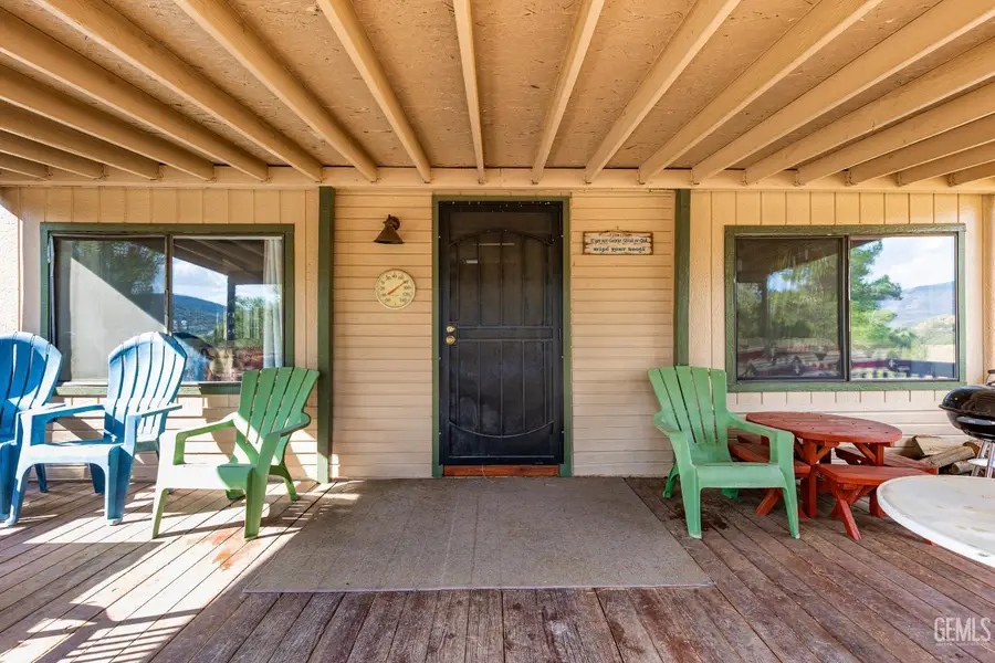 24701 CHIMANIMANI COURT, Tehachapi, CA 93561 - Image #2