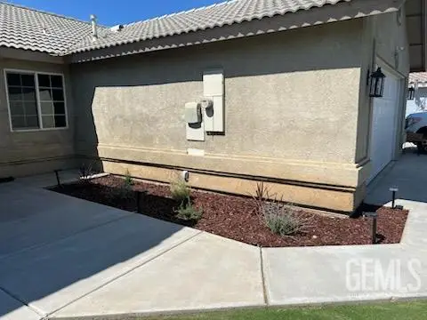 261 WINTER MEADOW WAY, Bakersfield, CA 93308 - Image #2