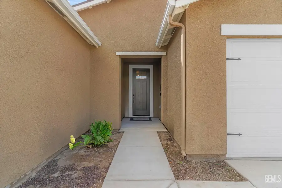 7207 SHOOTING STAR COURT, Bakersfield, CA 93311 - Image #2