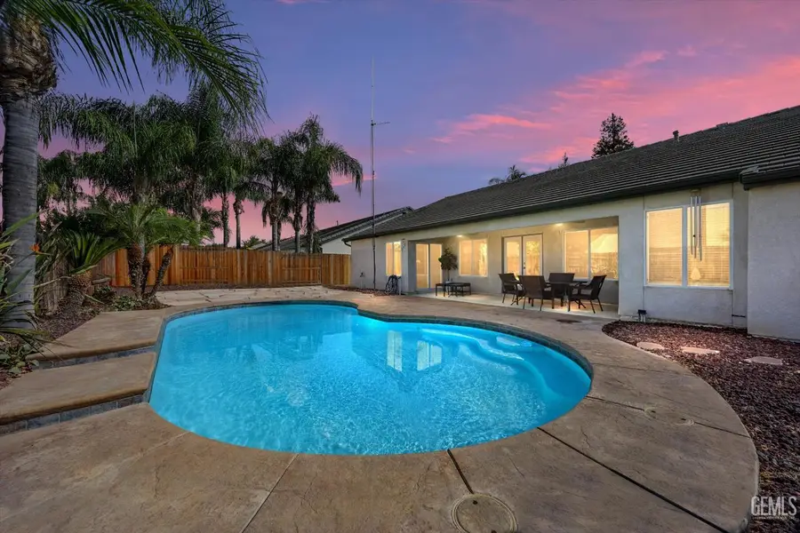 11326 VALLETTA AVENUE, Bakersfield, CA 93312 - Image #2