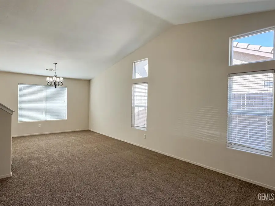 9009 ROCKEFELLER STREET, Bakersfield, CA 93311 - Image #3