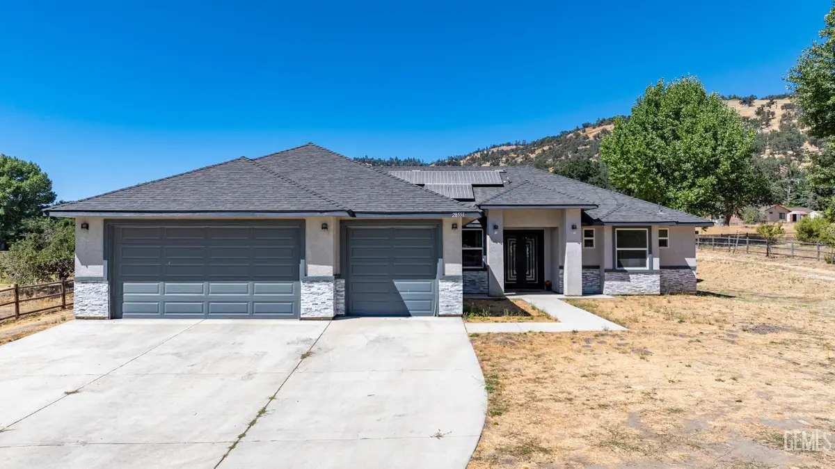 28551 BEAR VALLEY ROAD, Tehachapi, CA 93561 - Image #1