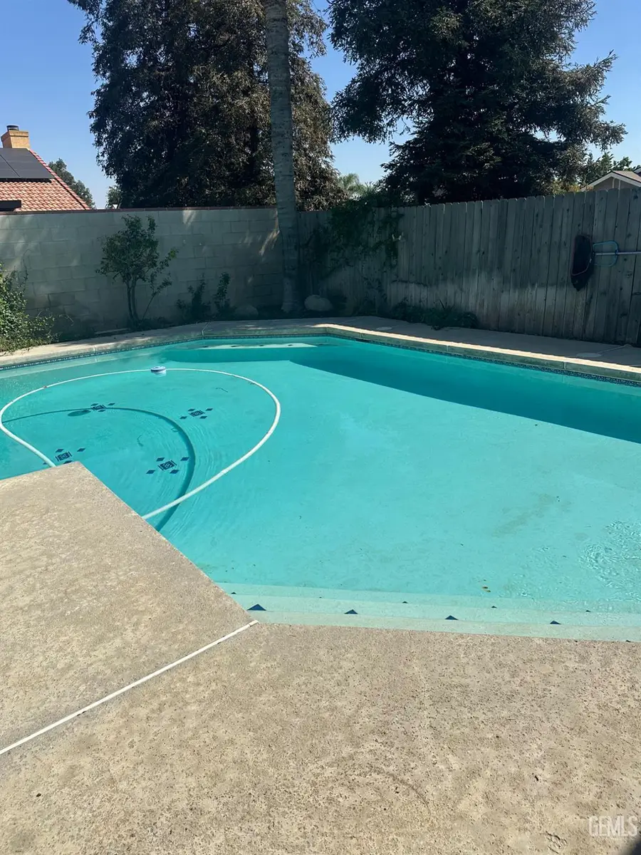 2600 LOGANBERRY COURT, Bakersfield, CA 93308 - Image #3