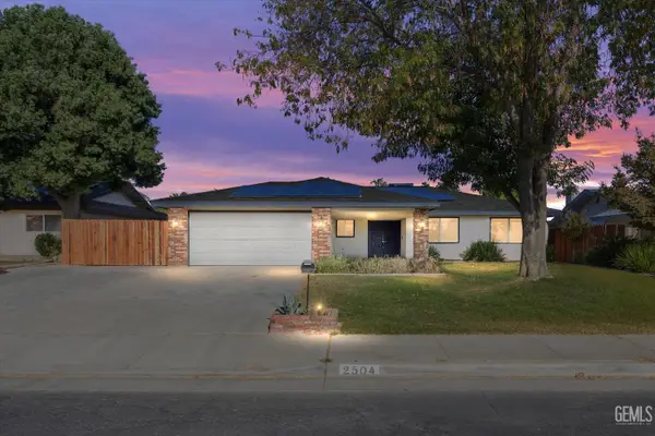2504 PRESTWICK COURT, Bakersfield, CA 93309
