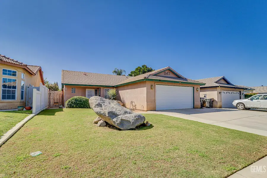 247 DEEP CREEK DRIVE, Bakersfield, CA 93308 - Image #2