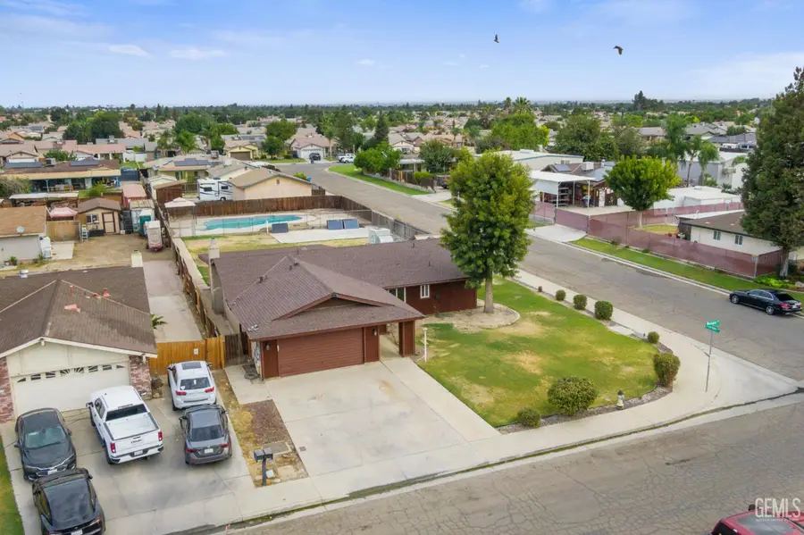 1200 MONIQUE AVENUE, Bakersfield, CA 93307 - Image #3