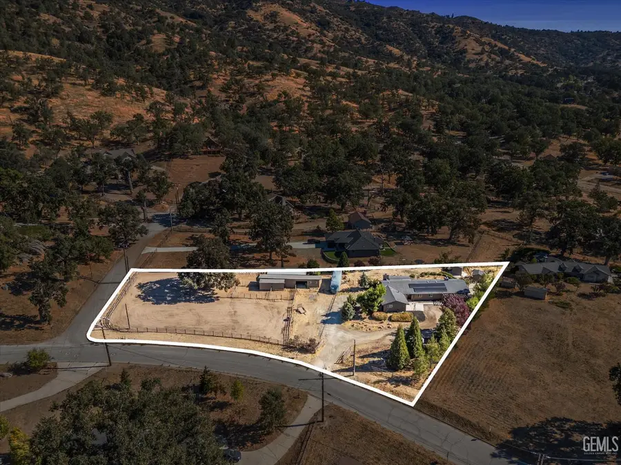 24220 WILLOW PASS DRIVE, Tehachapi, CA 93561 - Image #2