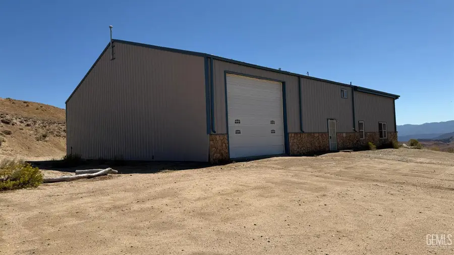 1811 HAYRIDE ROAD, Lebec, CA 93243 - Image #2