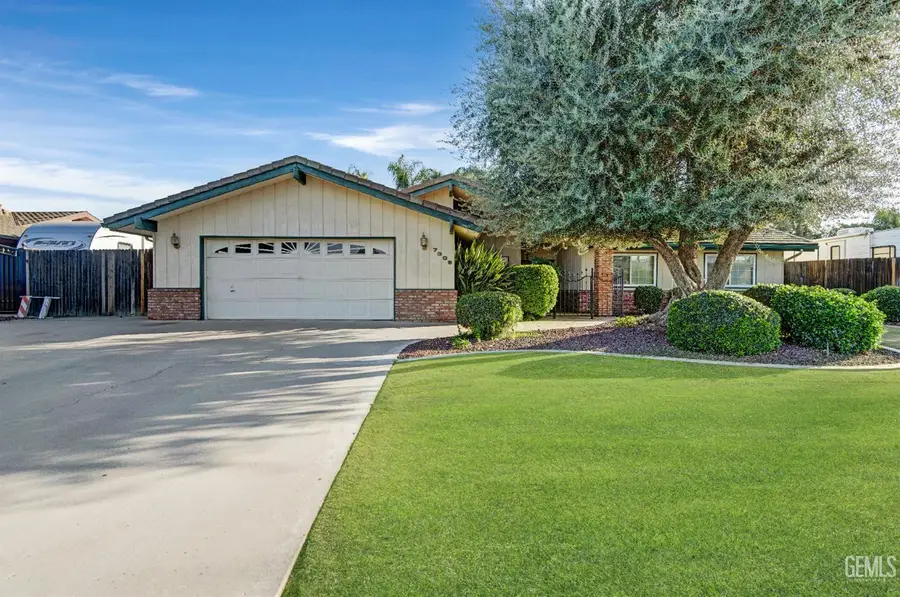 7309 ANGELA AVENUE, Bakersfield, CA 93308 - Image #3
