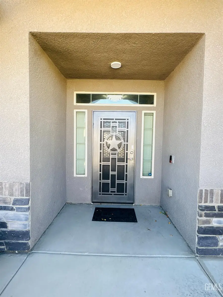 6201 CAPE COD AVENUE, Bakersfield, CA 93313 - Image #2