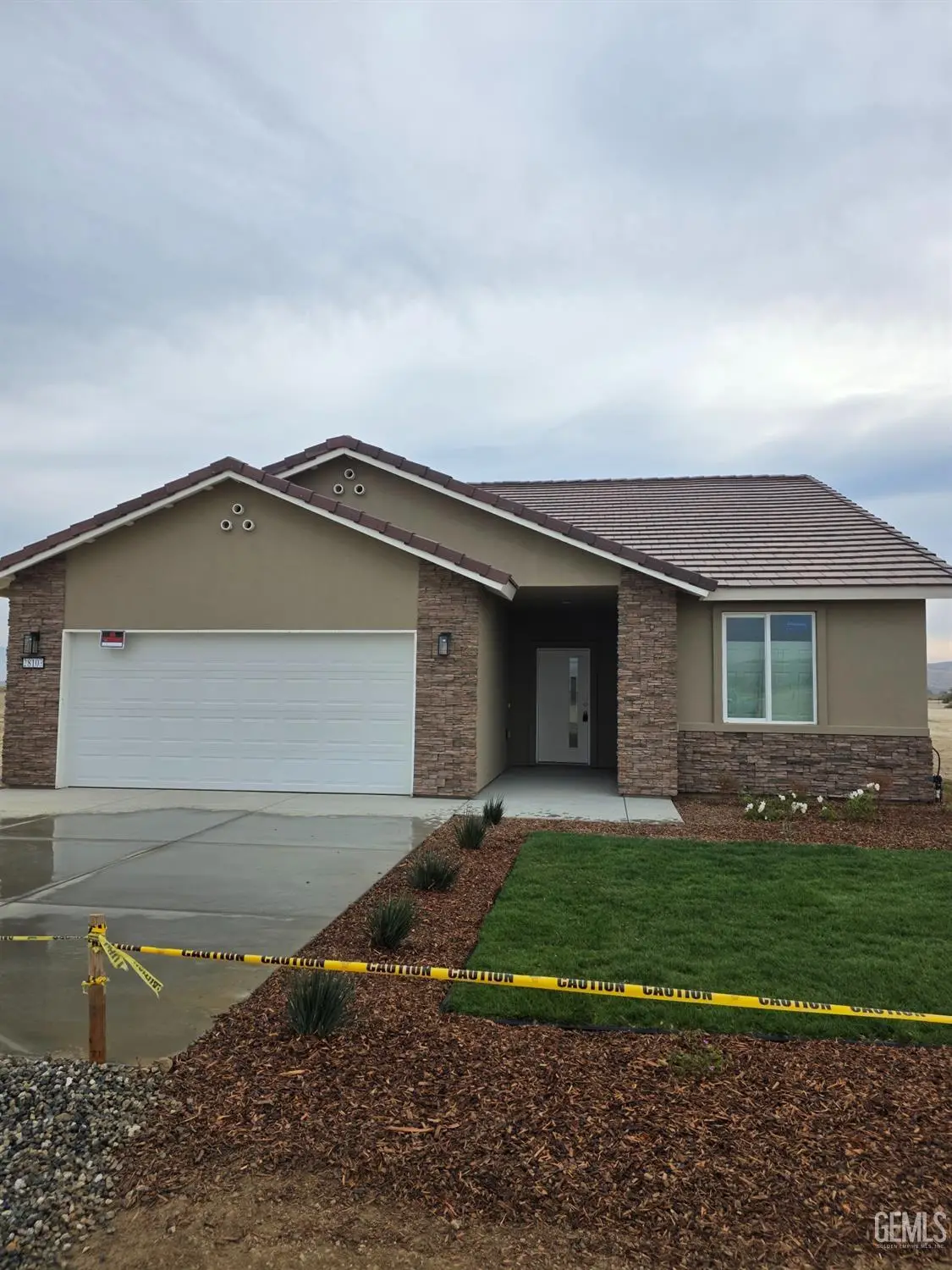 28103 PALOMINO AVENUE, Taft, CA 93268 - Image #1