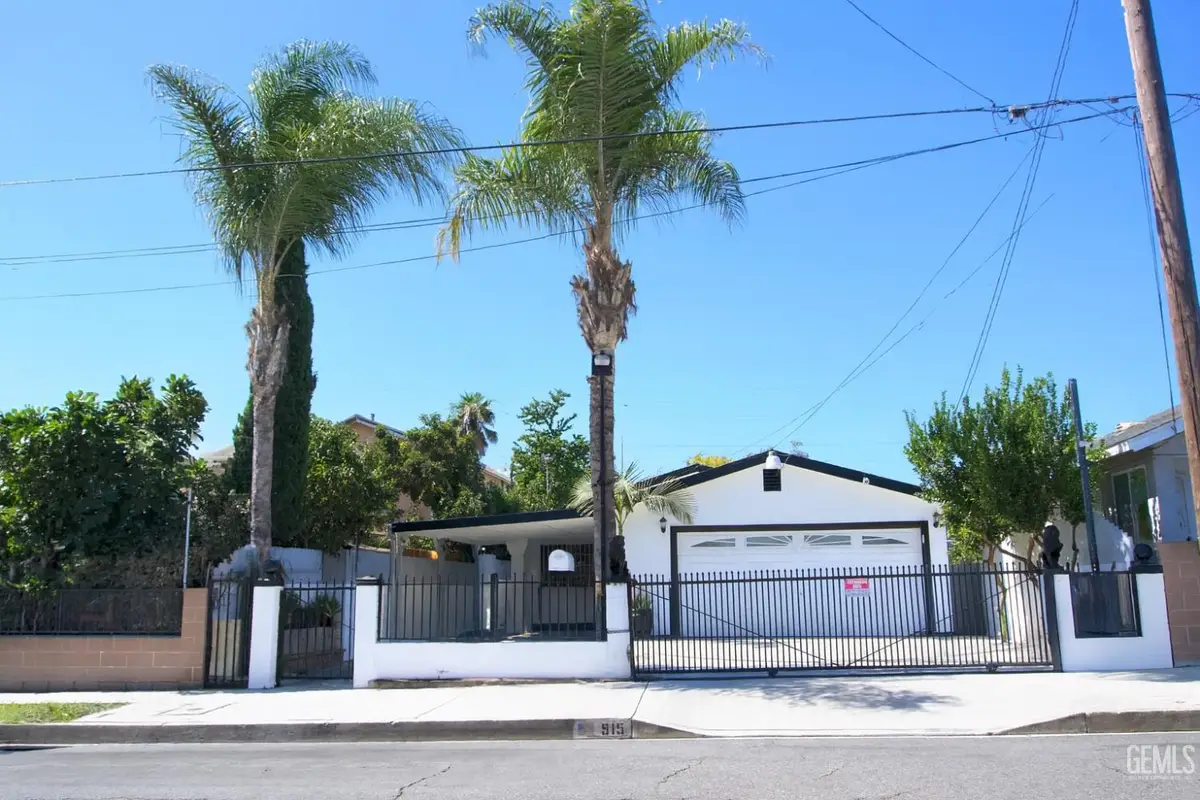 915 FLINT AVENUE, Wilmington, CA 90744 - Image #1