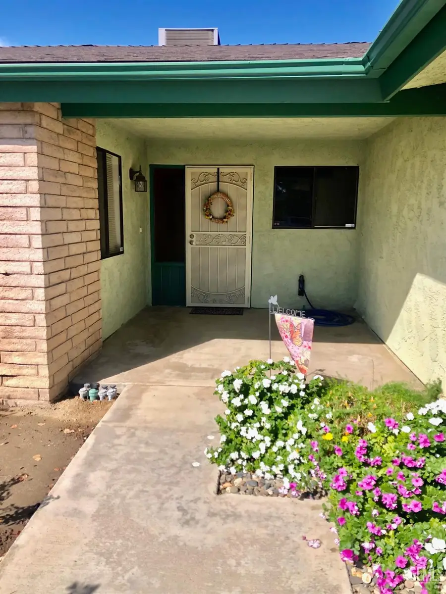 2550 SYCAMORE COURT, Wasco, CA 93280 - Image #2