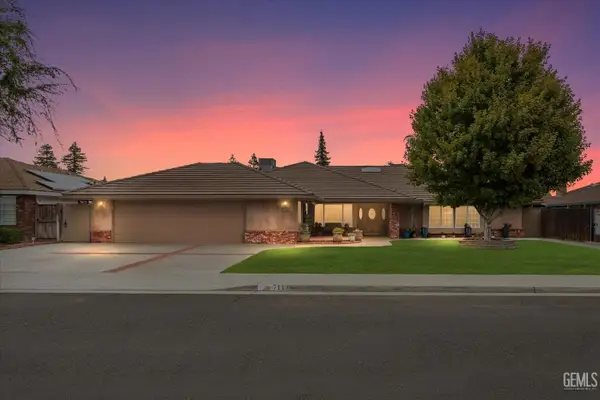 7113 BROOKSHIRE AVENUE, Bakersfield, CA 93308