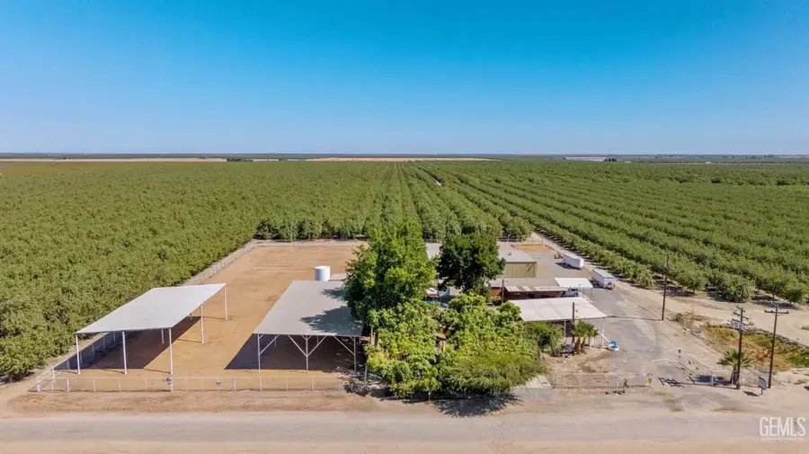 28548 WOOLLOMES AVENUE, Wasco, CA 93280 - Image #2