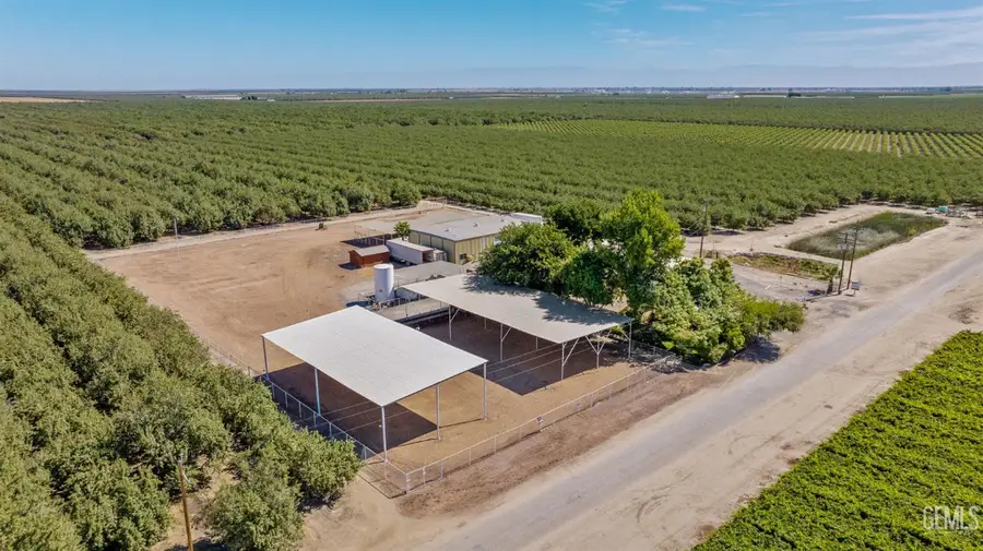 28548 WOOLLOMES AVENUE, Wasco, CA 93280 - Image #3