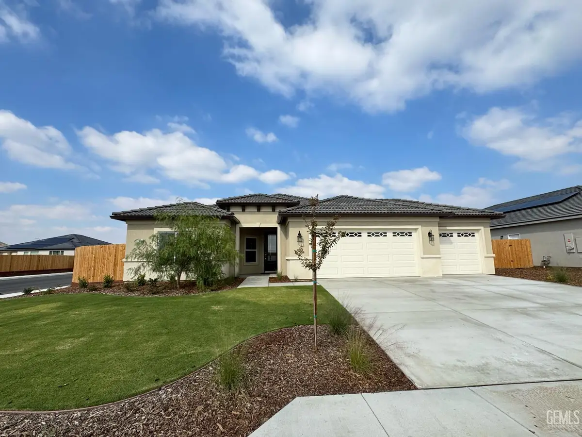 11116 ALCAZAR AVENUE, Bakersfield, CA 93311 - Image #1