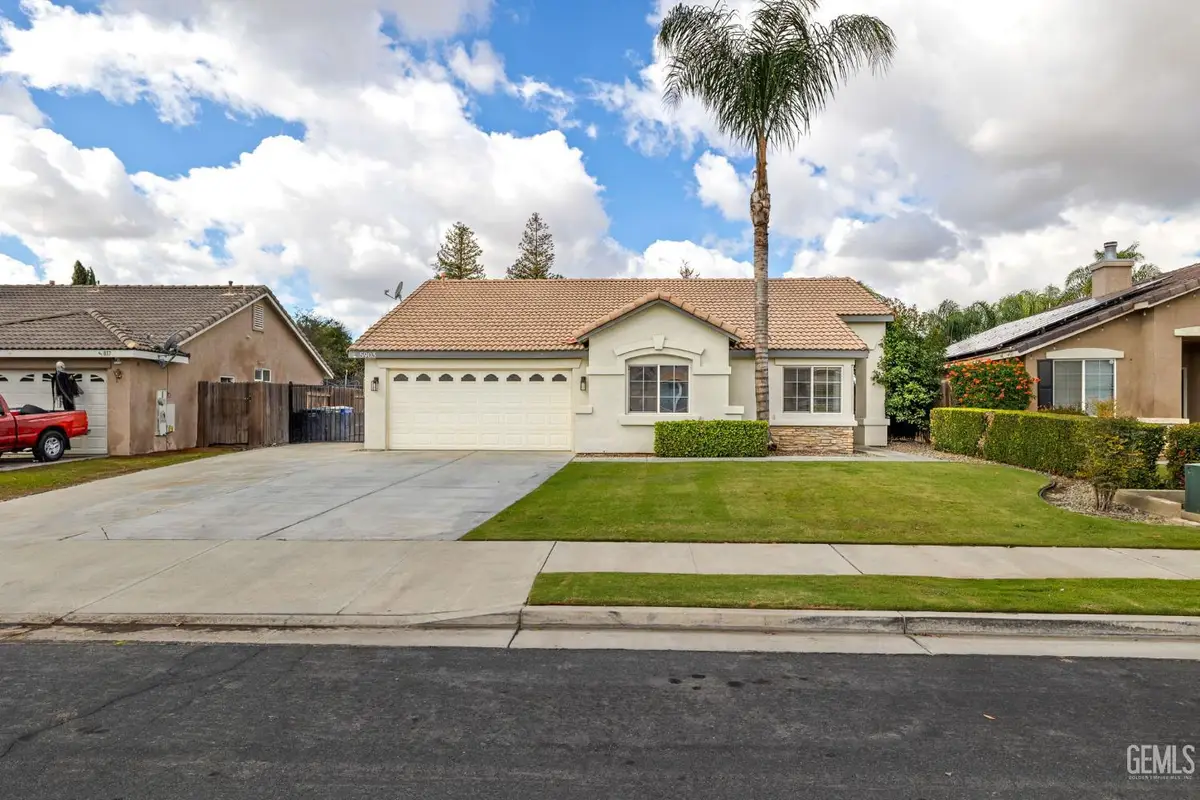 5903 PENDLETON FALLS DRIVE, Bakersfield, CA 93312 - Image #1