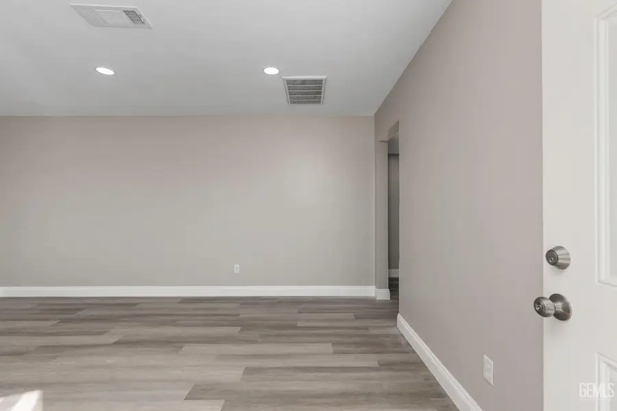 2612 VAN BUREN PLACE, Bakersfield, CA 93314 - Image #2