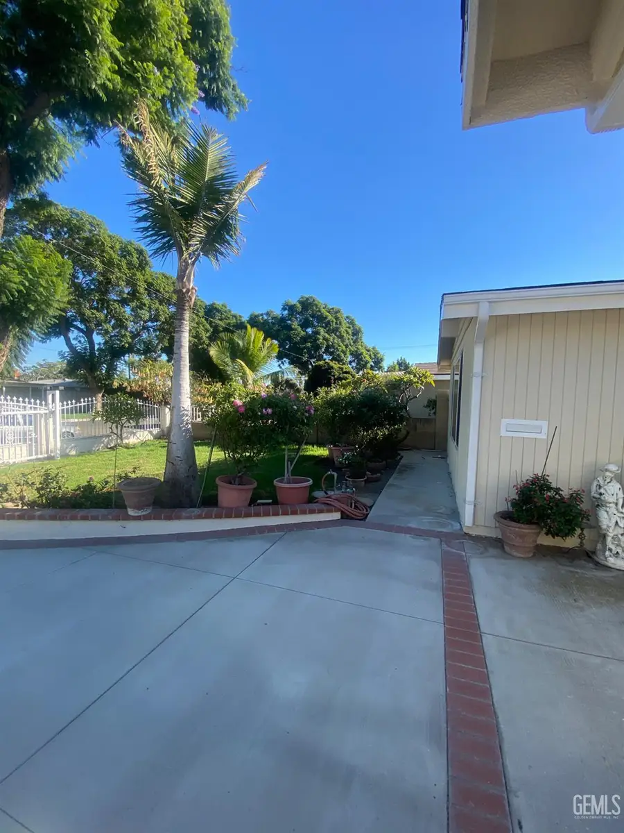 1308 CEDAR STREET, Santa Ana, CA 92707 - Image #3