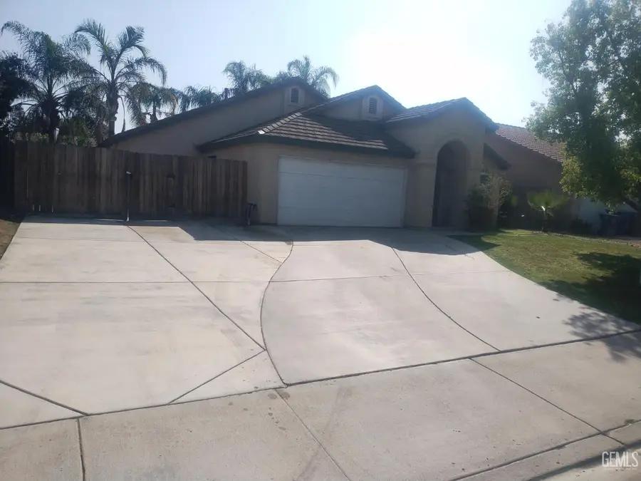 6709 TENSTRIKE DRIVE, Bakersfield, CA 93313 - Image #2