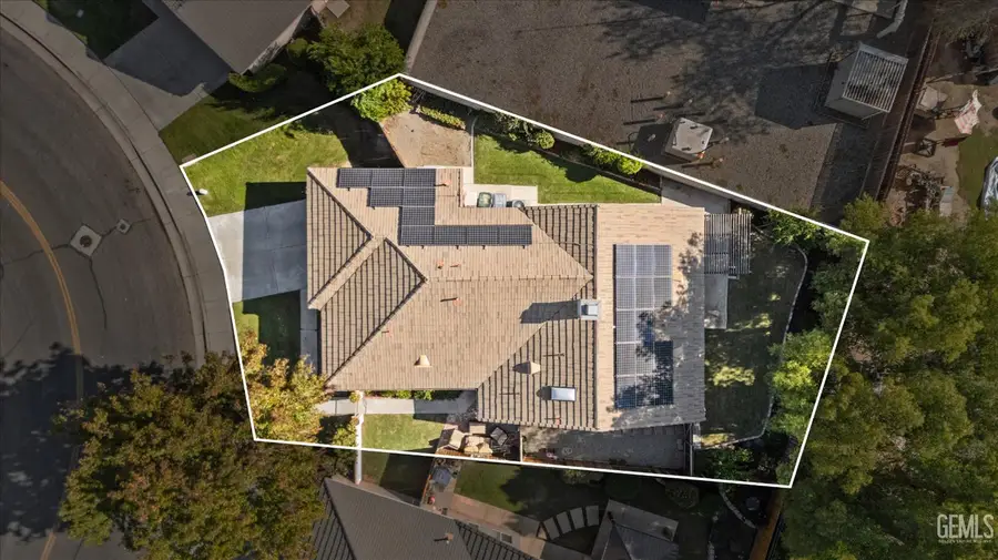 5123 SHADOW LAKE DRIVE, Bakersfield, CA 93313 - Image #2