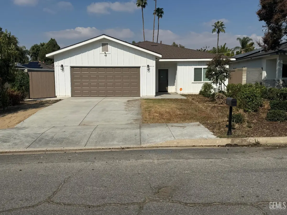 308 ACACIA AVENUE, Bakersfield, CA 93305 - Image #1