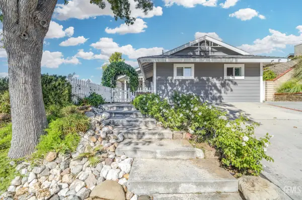 27829 CARNEGIE AVENUE, Santa Clarita, CA 91350