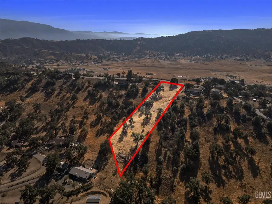 26981 OAKFLAT DRIVE, Tehachapi, CA 93561 - Image #2