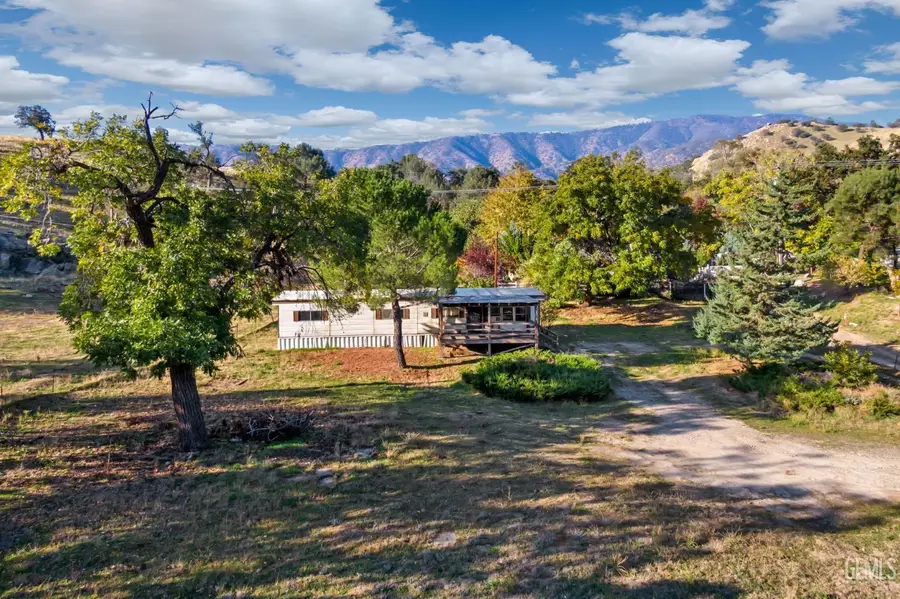 29375 WOODFORD TEHACHAPI ROAD, Keene, CA 93531 - Image #2