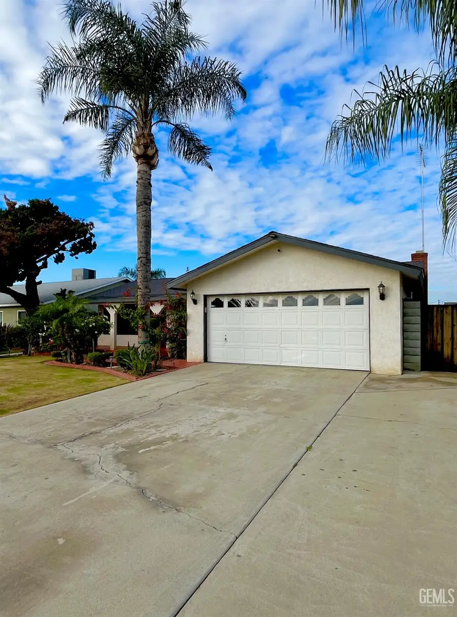 1309 5TH PLACE, Delano, CA 93215 - Image #3