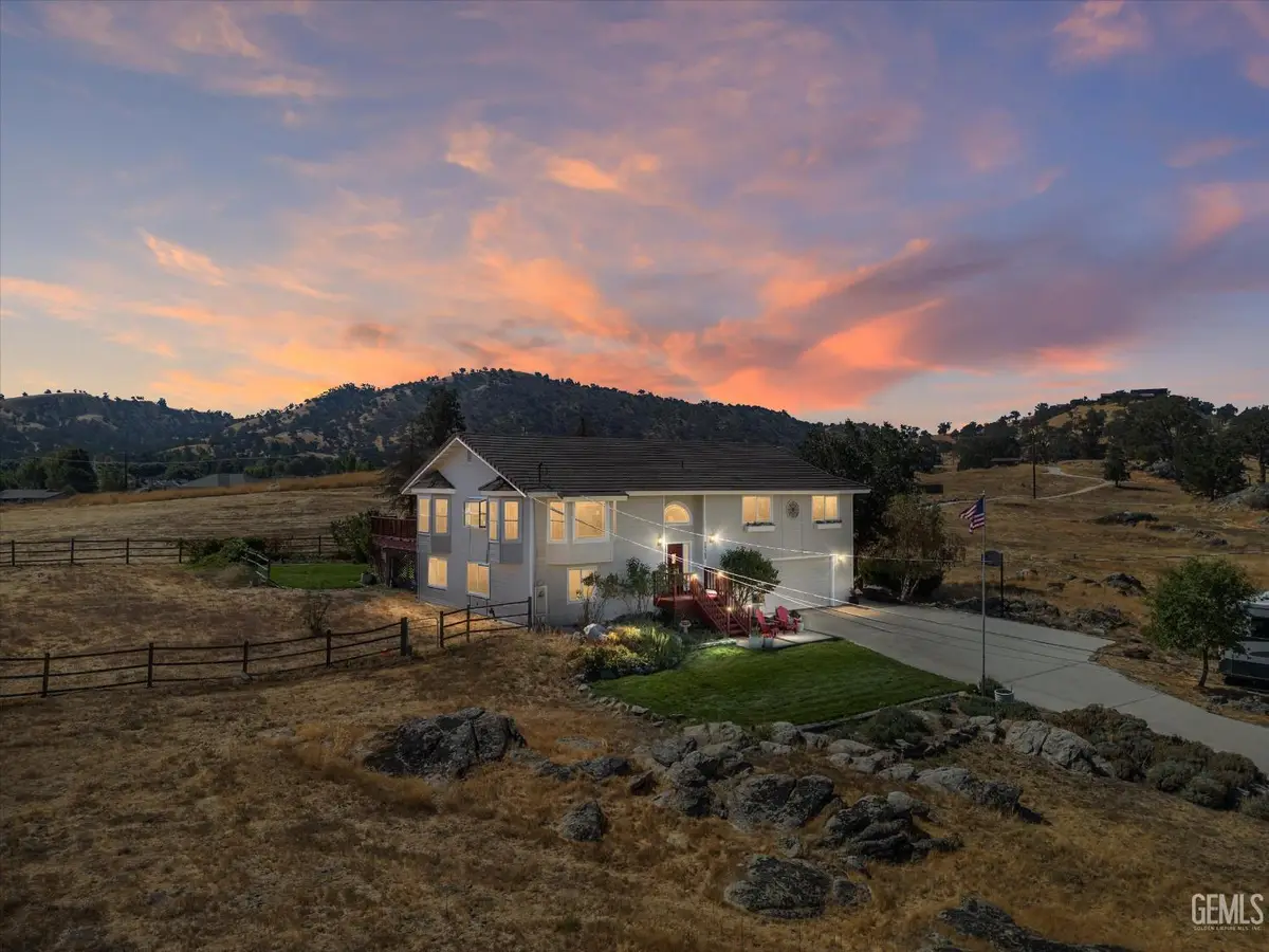 28360 BURNING TREE DRIVE, Tehachapi, CA 93561 - Image #1