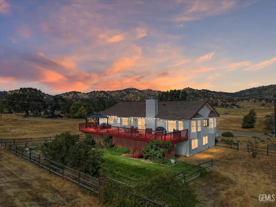 28360 BURNING TREE DRIVE, Tehachapi, CA 93561 - Image #2